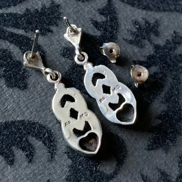 Vintage Art Deco Onyx Heart Marcasite Sterling earrings - Picture 8 of 11